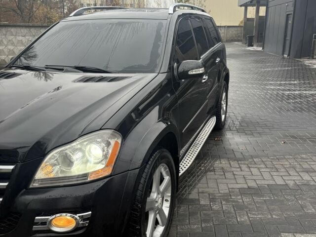 Черный Мерседес ГЛ-класс, объемом двигателя 3 л и пробегом 357 тыс. км за 11500 $, фото 3 на Automoto.ua