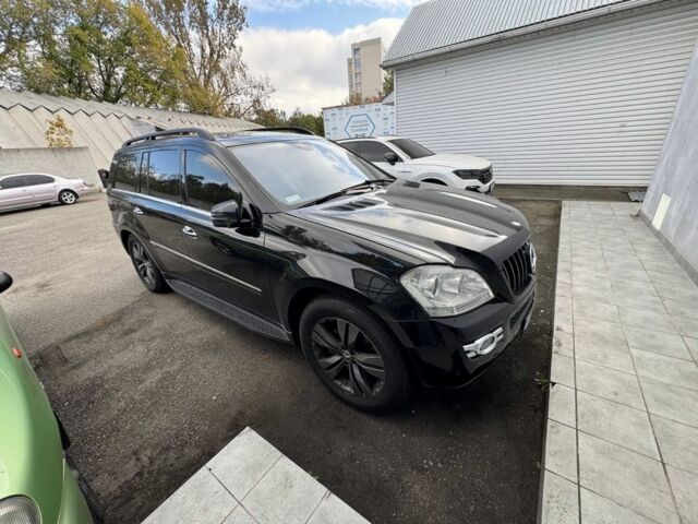 Черный Мерседес ГЛ-класс, объемом двигателя 4.7 л и пробегом 414 тыс. км за 12500 $, фото 3 на Automoto.ua