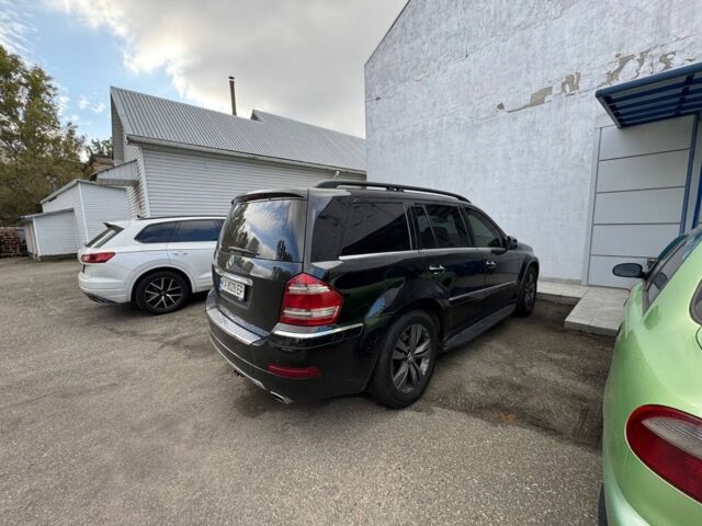 Черный Мерседес ГЛ-класс, объемом двигателя 4.7 л и пробегом 414 тыс. км за 12500 $, фото 4 на Automoto.ua