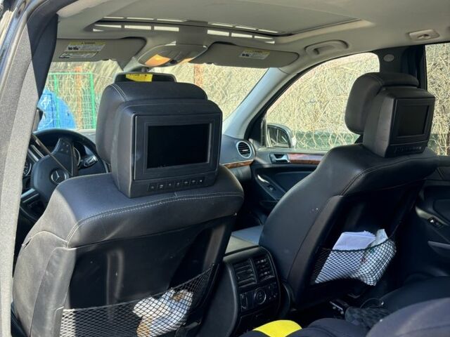 Мерседес ГЛ-класс 2007 в Одессе на Automoto.ua Черный Мерседес ГЛ-класс, объемом двигателя 4.7 л и пробегом 150 тыс. км за 9700 $, фото 8 на Automoto.ua