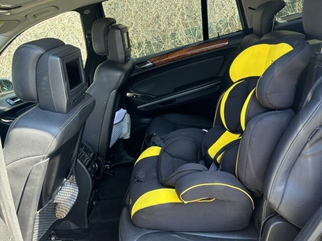 Мерседес ГЛ-класс 2007 в Одессе на Automoto.ua Черный Мерседес ГЛ-класс, объемом двигателя 4.7 л и пробегом 150 тыс. км за 9700 $, фото 7 на Automoto.ua