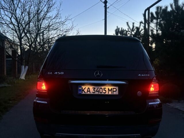 Мерседес ГЛ-класс 2007 в Одессе на Automoto.ua Черный Мерседес ГЛ-класс, объемом двигателя 4.7 л и пробегом 150 тыс. км за 9700 $, фото 1 на Automoto.ua