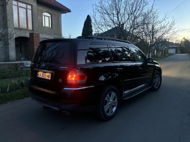 Мерседес ГЛ-класс 2007 в Одессе на Automoto.ua Черный Мерседес ГЛ-класс, объемом двигателя 4.7 л и пробегом 150 тыс. км за 9700 $, фото 2 на Automoto.ua