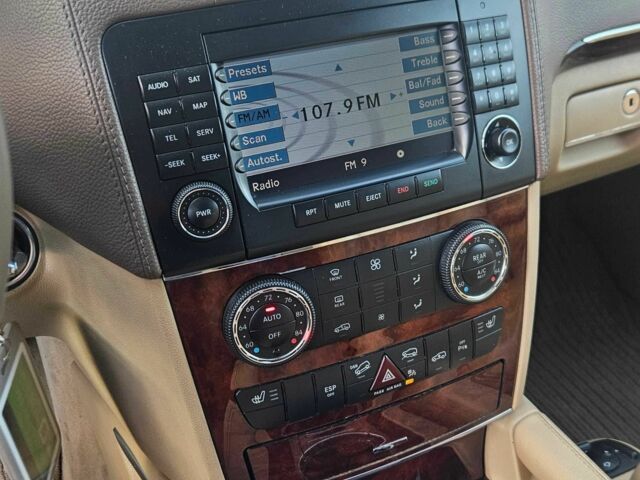 Мерседес ГЛ-класс 2007 в Киеве на Automoto.ua Черный Мерседес ГЛ-класс, объемом двигателя 4.7 л и пробегом 383 тыс. км за 8900 $, фото 17 на Automoto.ua