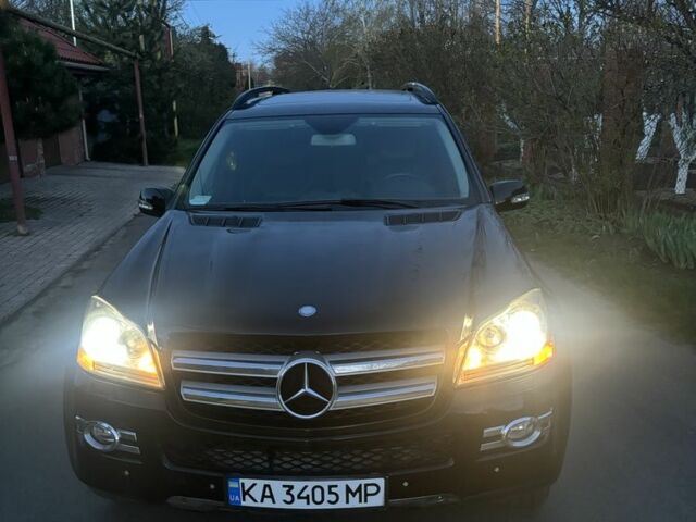 Мерседес ГЛ-класс 2007 в Одессе на Automoto.ua Черный Мерседес ГЛ-класс, объемом двигателя 4.7 л и пробегом 150 тыс. км за 9700 $, фото 5 на Automoto.ua