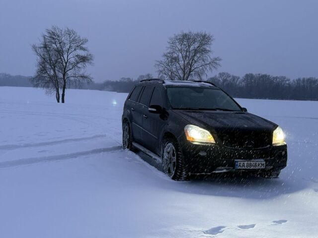 Чорний Мерседес ГЛ-Клас, об'ємом двигуна 4.7 л та пробігом 320 тис. км за 8900 $, фото 6 на Automoto.ua
