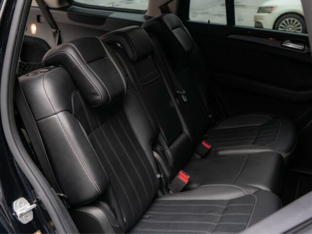 Черный Мерседес ГЛ-класс, объемом двигателя 3 л и пробегом 170 тыс. км за 34500 $, фото 22 на Automoto.ua