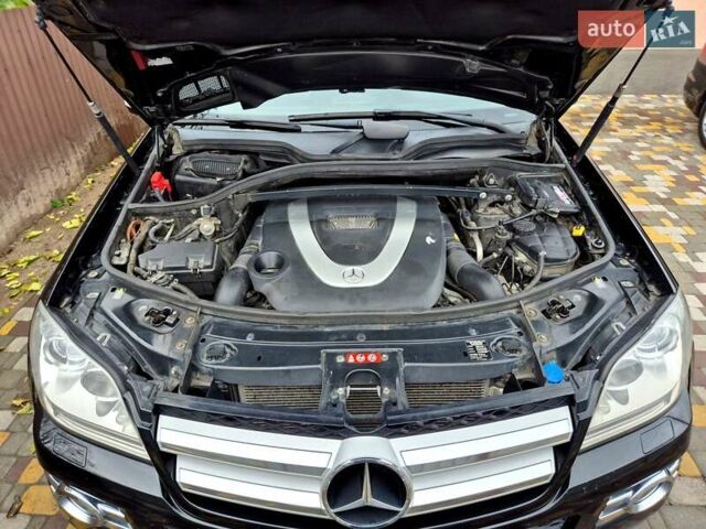 Чорний Мерседес ГЛ-Клас, об'ємом двигуна 5.46 л та пробігом 226 тис. км за 11600 $, фото 42 на Automoto.ua