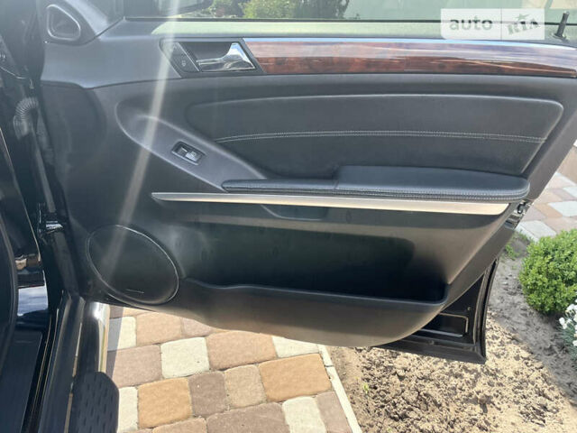 Черный Мерседес ГЛ-класс, объемом двигателя 4.7 л и пробегом 177 тыс. км за 10500 $, фото 24 на Automoto.ua