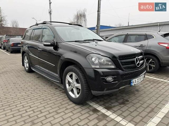 Черный Мерседес ГЛ-класс, объемом двигателя 5.46 л и пробегом 303 тыс. км за 15000 $, фото 2 на Automoto.ua