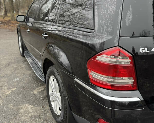 Черный Мерседес ГЛ-класс, объемом двигателя 4.66 л и пробегом 105 тыс. км за 14500 $, фото 11 на Automoto.ua