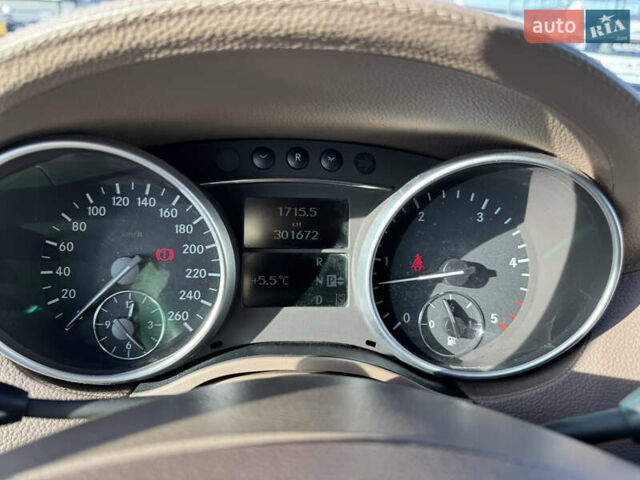 Черный Мерседес ГЛ-класс, объемом двигателя 2.99 л и пробегом 301 тыс. км за 15500 $, фото 46 на Automoto.ua