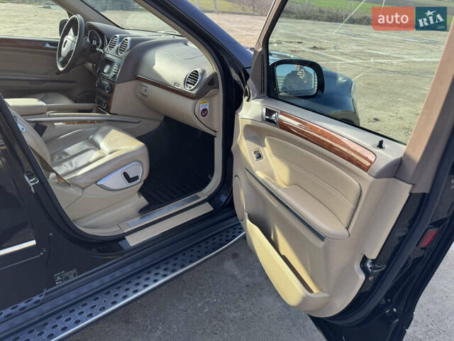 Черный Мерседес ГЛ-класс, объемом двигателя 2.99 л и пробегом 301 тыс. км за 15500 $, фото 18 на Automoto.ua