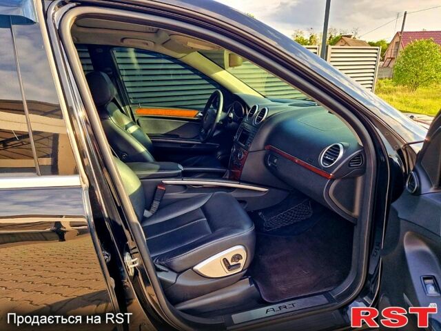 Черный Мерседес ГЛ-класс, объемом двигателя 4.7 л и пробегом 0 тыс. км за 10500 $, фото 11 на Automoto.ua