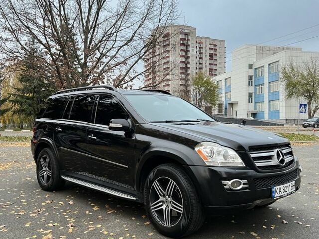 Черный Мерседес ГЛ-класс, объемом двигателя 4.7 л и пробегом 322 тыс. км за 7500 $, фото 1 на Automoto.ua