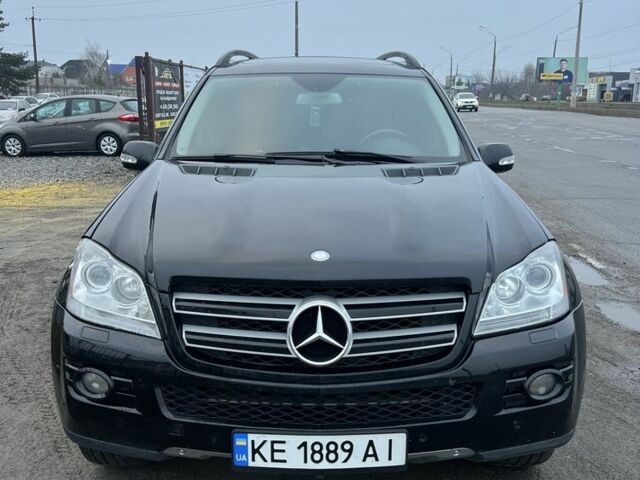 Чорний Мерседес ГЛ-Клас, об'ємом двигуна 5.5 л та пробігом 320 тис. км за 10500 $, фото 1 на Automoto.ua