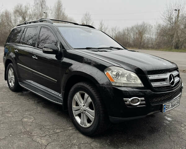 Черный Мерседес ГЛ-класс, объемом двигателя 4.66 л и пробегом 105 тыс. км за 14500 $, фото 2 на Automoto.ua
