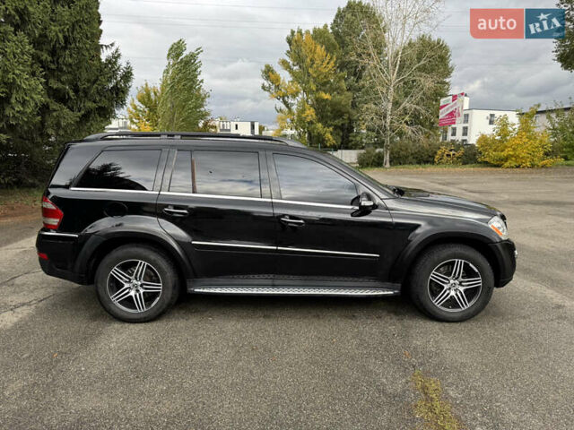 Мерседес ГЛ-класс 2006 в Белой Церкве на Automoto.ua Черный Мерседес ГЛ-класс, объемом двигателя 4.66 л и пробегом 321 тыс. км за 8200 $, фото 5 на Automoto.ua