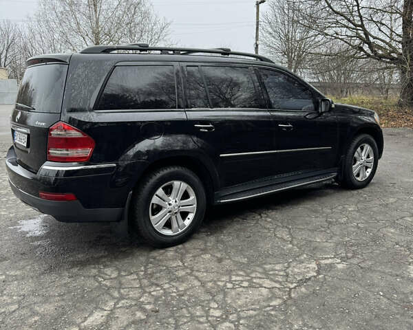 Черный Мерседес ГЛ-класс, объемом двигателя 4.66 л и пробегом 105 тыс. км за 14500 $, фото 5 на Automoto.ua