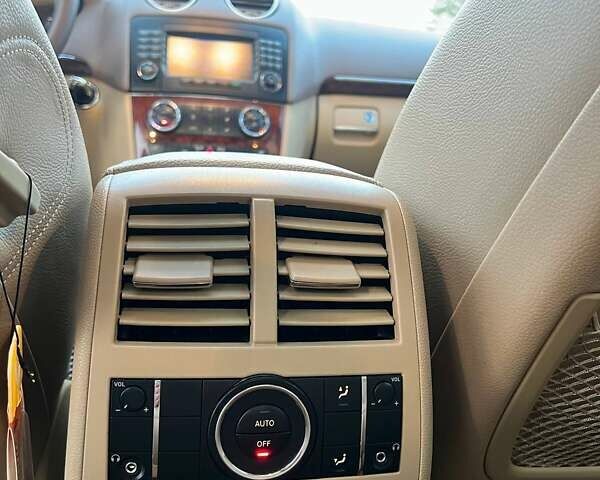 Чорний Мерседес ГЛ-Клас, об'ємом двигуна 4.66 л та пробігом 213 тис. км за 11600 $, фото 1 на Automoto.ua