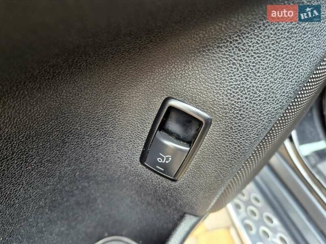 Чорний Мерседес ГЛ-Клас, об'ємом двигуна 5.46 л та пробігом 226 тис. км за 11600 $, фото 33 на Automoto.ua
