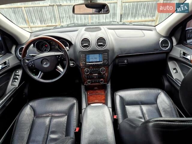 Чорний Мерседес ГЛ-Клас, об'ємом двигуна 5.46 л та пробігом 226 тис. км за 11600 $, фото 27 на Automoto.ua
