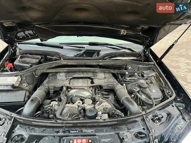 Чорний Мерседес ГЛ-Клас, об'ємом двигуна 4.66 л та пробігом 213 тис. км за 11600 $, фото 12 на Automoto.ua