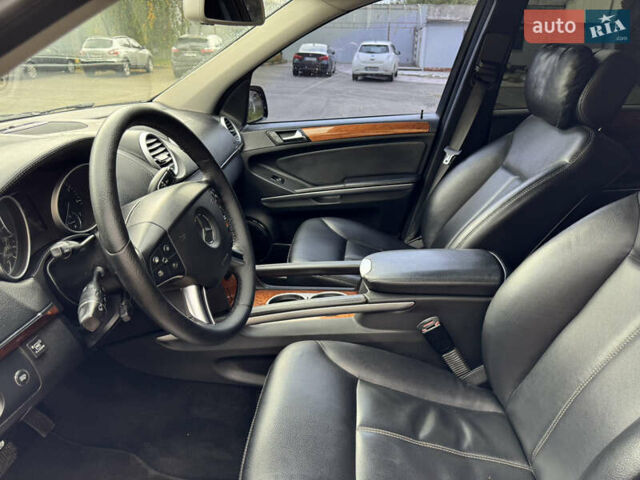 Мерседес ГЛ-класс 2006 в Белой Церкве на Automoto.ua Черный Мерседес ГЛ-класс, объемом двигателя 4.66 л и пробегом 321 тыс. км за 8200 $, фото 16 на Automoto.ua