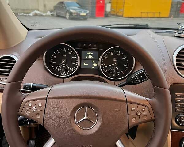 Чорний Мерседес ГЛ-Клас, об'ємом двигуна 4.66 л та пробігом 213 тис. км за 11600 $, фото 9 на Automoto.ua