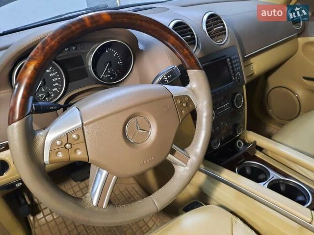 Чорний Мерседес ГЛ-Клас, об'ємом двигуна 4.7 л та пробігом 141 тис. км за 14999 $, фото 16 на Automoto.ua