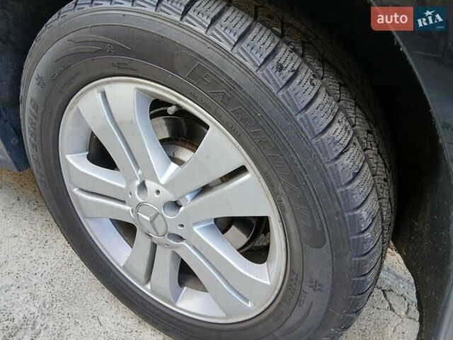 Черный Мерседес ГЛ-класс, объемом двигателя 4.66 л и пробегом 145 тыс. км за 14999 $, фото 5 на Automoto.ua