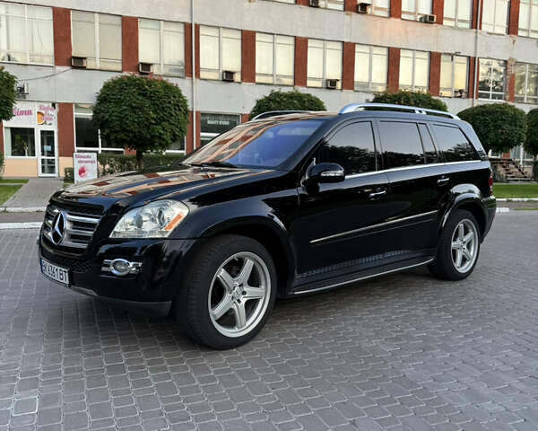 Черный Мерседес ГЛ-класс, объемом двигателя 4.7 л и пробегом 300 тыс. км за 8900 $, фото 3 на Automoto.ua