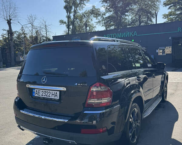Черный Мерседес ГЛ-класс, объемом двигателя 5.46 л и пробегом 235 тыс. км за 12900 $, фото 3 на Automoto.ua
