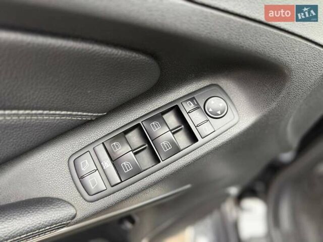 Мерседес ГЛ-класс 2007 в Киеве на Automoto.ua Черный Мерседес ГЛ-класс, объемом двигателя 4.66 л и пробегом 152 тыс. км за 11990 $, фото 14 на Automoto.ua