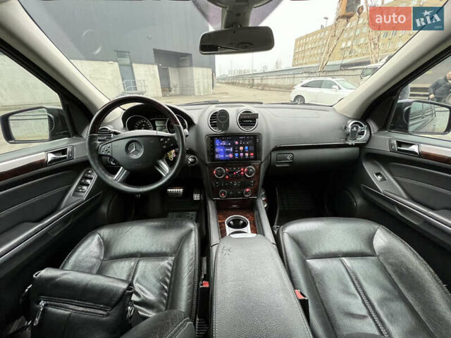 Черный Мерседес ГЛ-класс, объемом двигателя 4.66 л и пробегом 427 тыс. км за 10999 $, фото 9 на Automoto.ua