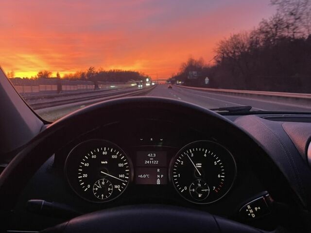 Черный Мерседес ГЛ-класс, объемом двигателя 5.5 л и пробегом 245 тыс. км за 17000 $, фото 1 на Automoto.ua