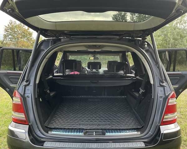 Черный Мерседес ГЛ-класс, объемом двигателя 4.66 л и пробегом 286 тыс. км за 14500 $, фото 33 на Automoto.ua