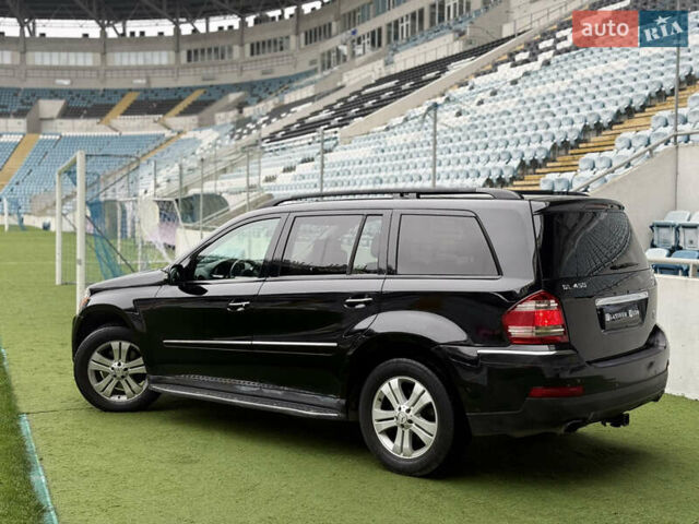 Чорний Мерседес ГЛ-Клас, об'ємом двигуна 4.66 л та пробігом 160 тис. км за 8900 $, фото 11 на Automoto.ua