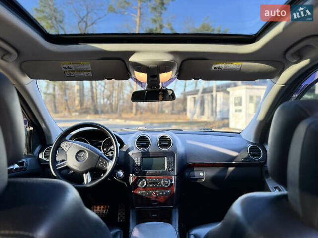 Чорний Мерседес ГЛ-Клас, об'ємом двигуна 5.46 л та пробігом 230 тис. км за 14000 $, фото 8 на Automoto.ua