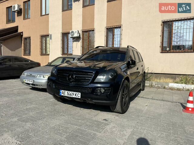 Черный Мерседес ГЛ-класс, объемом двигателя 4.66 л и пробегом 250 тыс. км за 10500 $, фото 32 на Automoto.ua