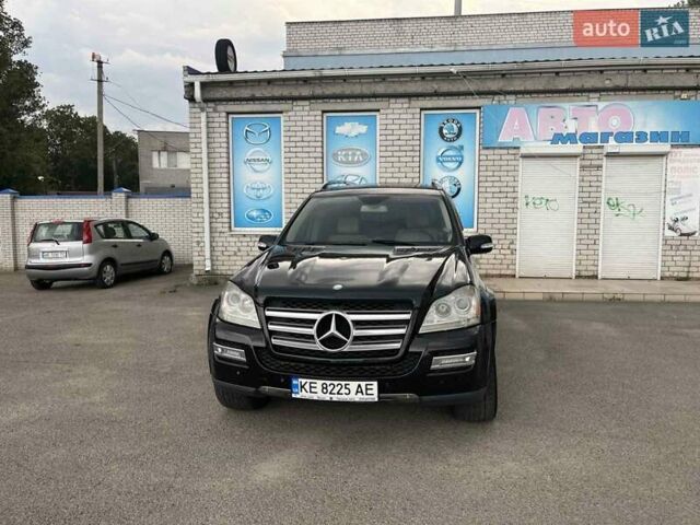 Черный Мерседес ГЛ-класс, объемом двигателя 5.46 л и пробегом 231 тыс. км за 13700 $, фото 3 на Automoto.ua