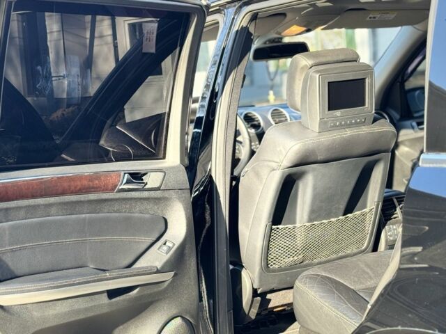 Черный Мерседес ГЛ-класс, объемом двигателя 5.5 л и пробегом 230 тыс. км за 12500 $, фото 15 на Automoto.ua