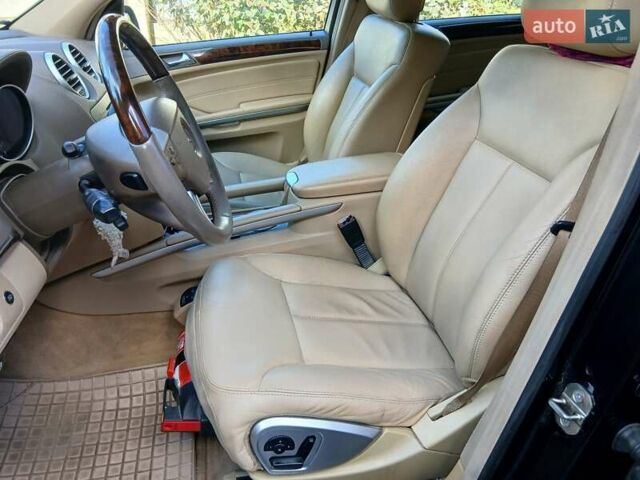 Черный Мерседес ГЛ-класс, объемом двигателя 4.66 л и пробегом 145 тыс. км за 14999 $, фото 10 на Automoto.ua