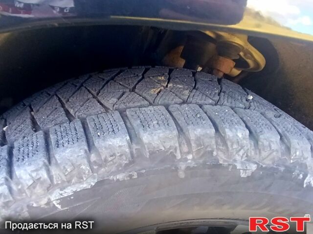 Черный Мерседес ГЛ-класс, объемом двигателя 4.7 л и пробегом 233 тыс. км за 12000 $, фото 5 на Automoto.ua