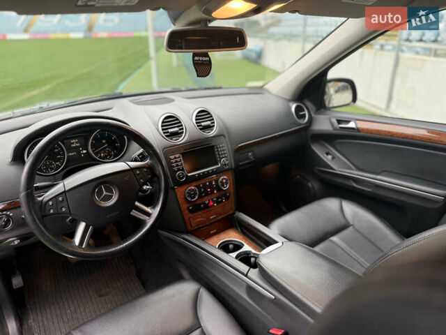 Чорний Мерседес ГЛ-Клас, об'ємом двигуна 4.66 л та пробігом 160 тис. км за 8900 $, фото 35 на Automoto.ua