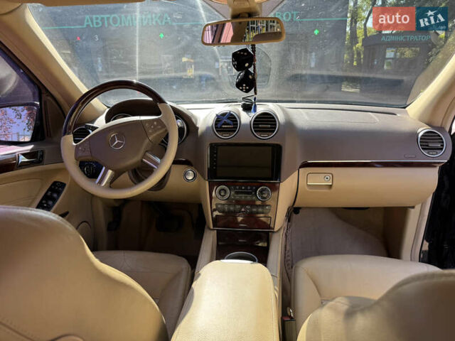 Черный Мерседес ГЛ-класс, объемом двигателя 5.46 л и пробегом 235 тыс. км за 12900 $, фото 21 на Automoto.ua