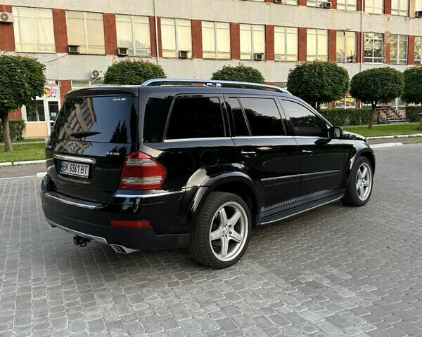 Черный Мерседес ГЛ-класс, объемом двигателя 4.7 л и пробегом 300 тыс. км за 8900 $, фото 14 на Automoto.ua