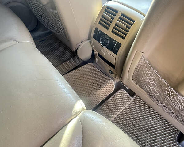 Черный Мерседес ГЛ-класс, объемом двигателя 4.66 л и пробегом 288 тыс. км за 10000 $, фото 9 на Automoto.ua