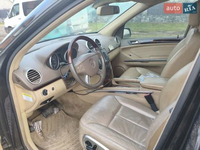 Чорний Мерседес ГЛ-Клас, об'ємом двигуна 4.66 л та пробігом 184 тис. км за 7500 $, фото 13 на Automoto.ua
