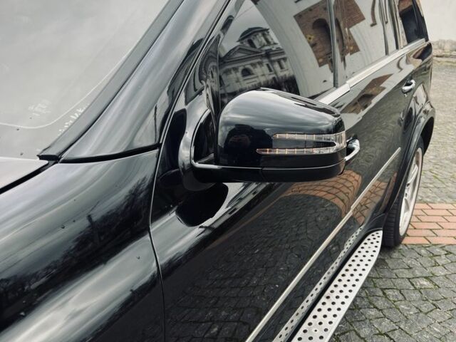 Черный Мерседес ГЛ-класс, объемом двигателя 5.5 л и пробегом 240 тыс. км за 14999 $, фото 13 на Automoto.ua